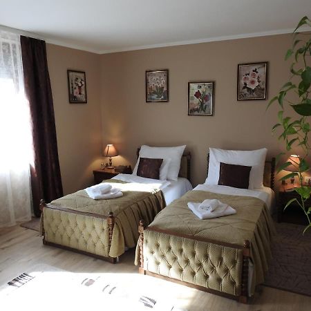 Moezsi Apartman Tolna Екстер'єр фото