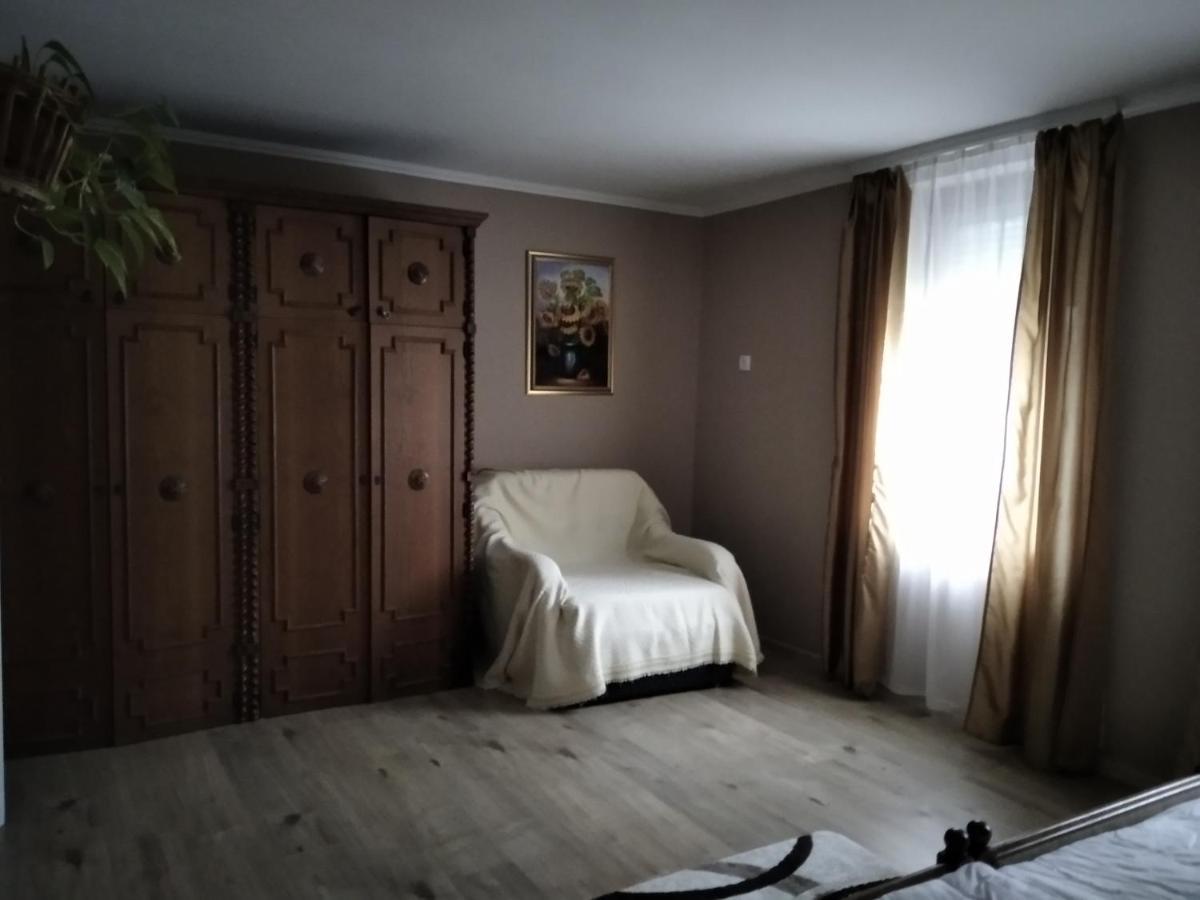 Moezsi Apartman Tolna Екстер'єр фото