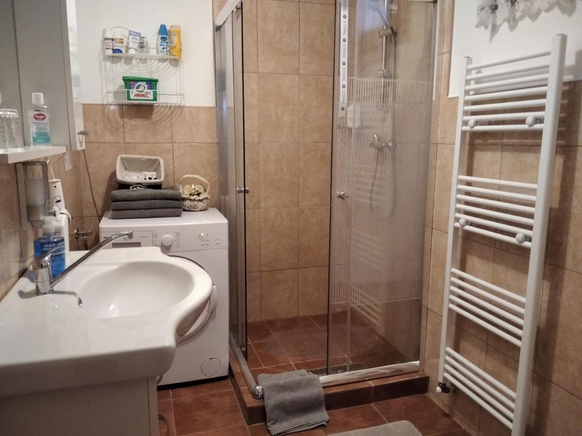 Moezsi Apartman Tolna Екстер'єр фото