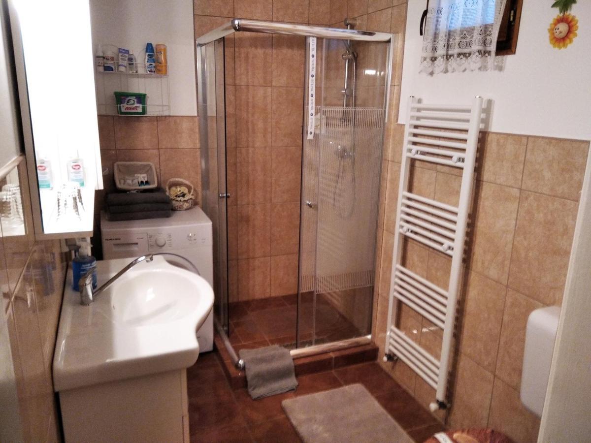 Moezsi Apartman Tolna Екстер'єр фото