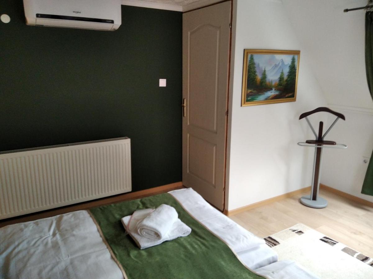 Moezsi Apartman Tolna Екстер'єр фото
